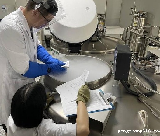 大口径液氮罐操作